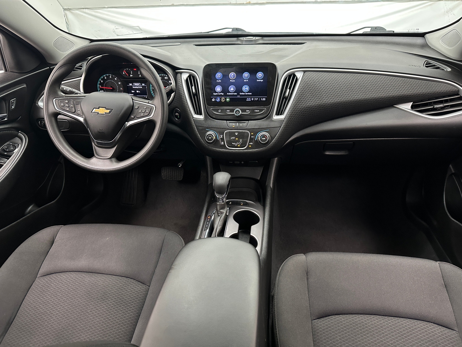 Thumbnail: 2023 Chevrolet Malibu - 3