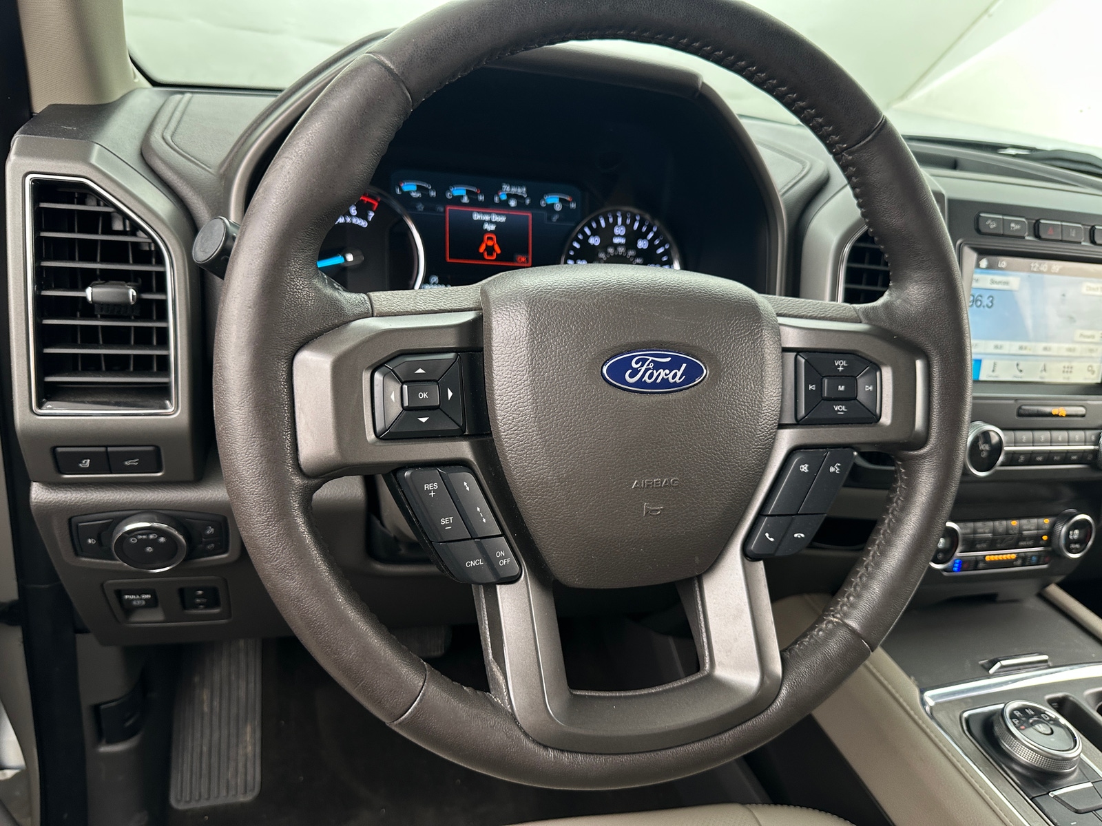 Thumbnail: 2019 Ford Expedition - 5