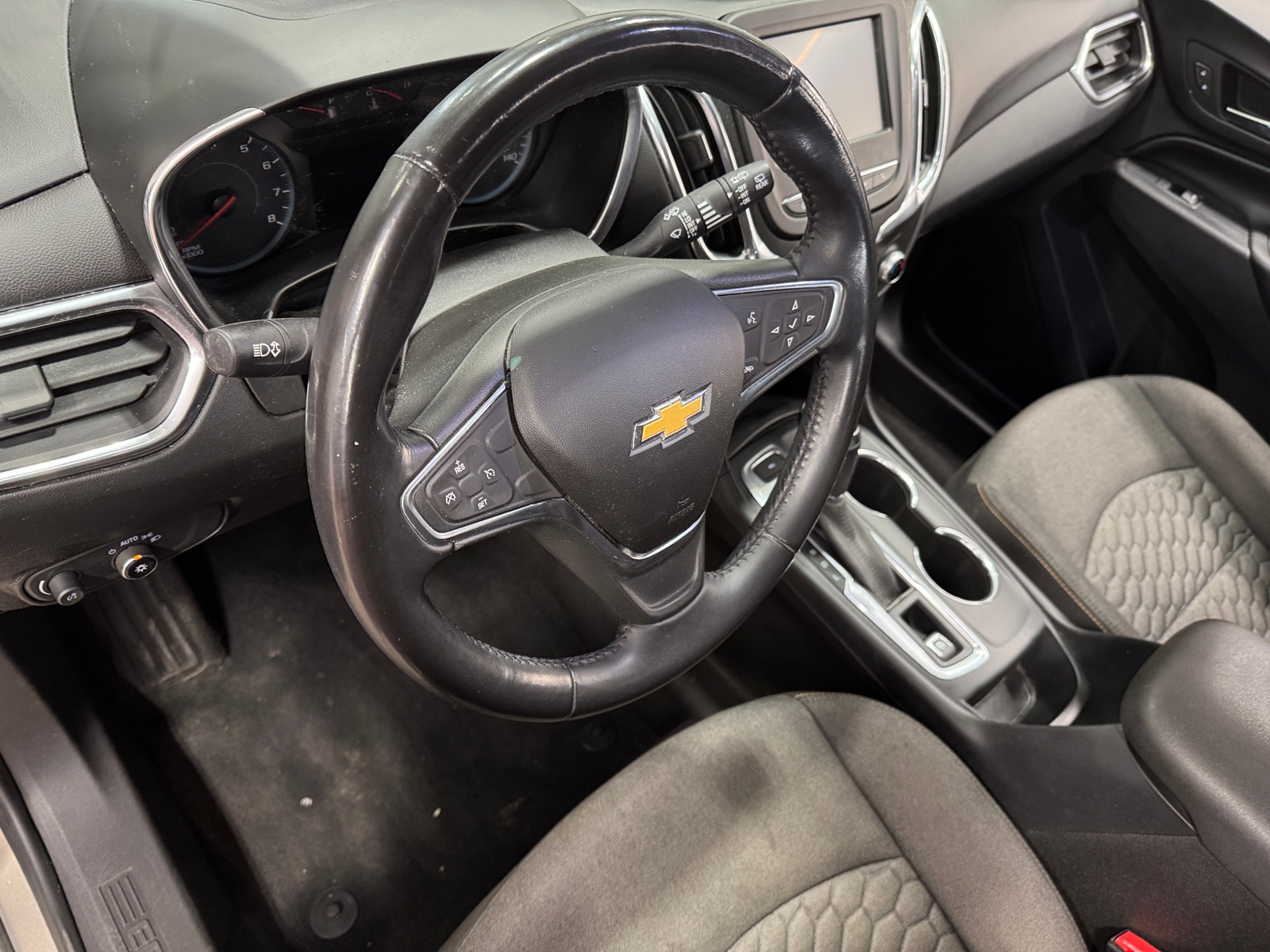 Thumbnail: 2018 Chevrolet Equinox - 3