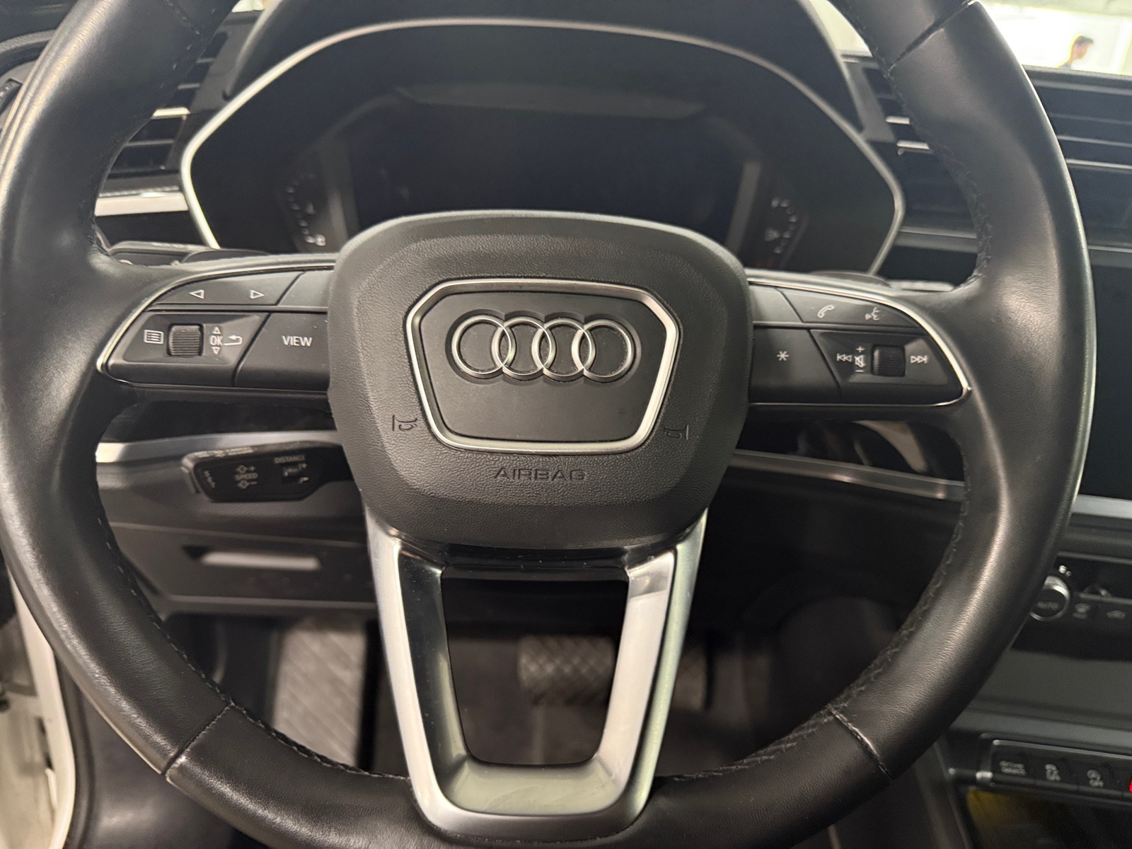 Thumbnail: 2022 Audi Q3 - 4