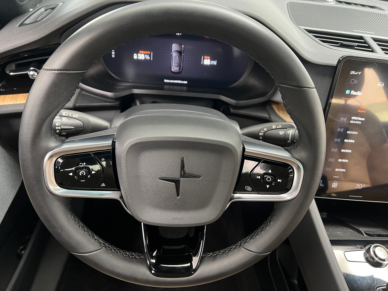 Thumbnail: 2022 Polestar 2 - 5