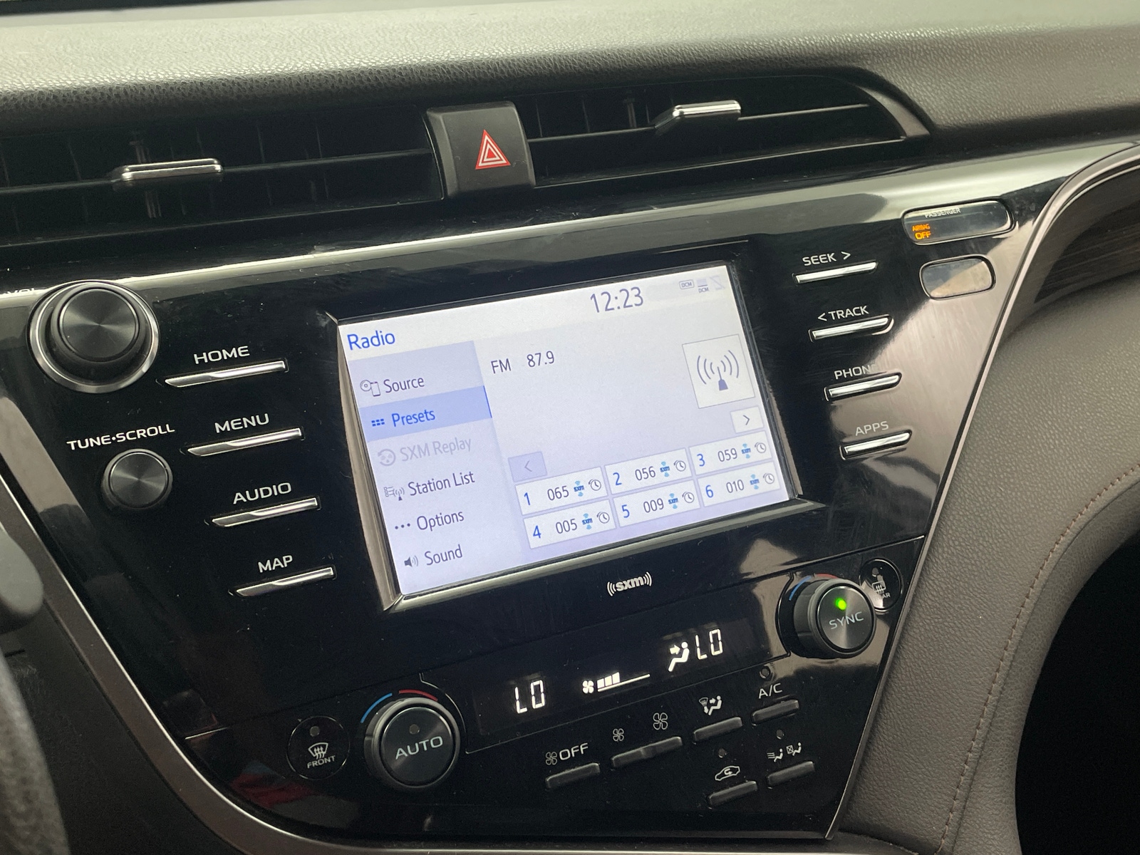 Thumbnail: 2020 Toyota Camry - 4