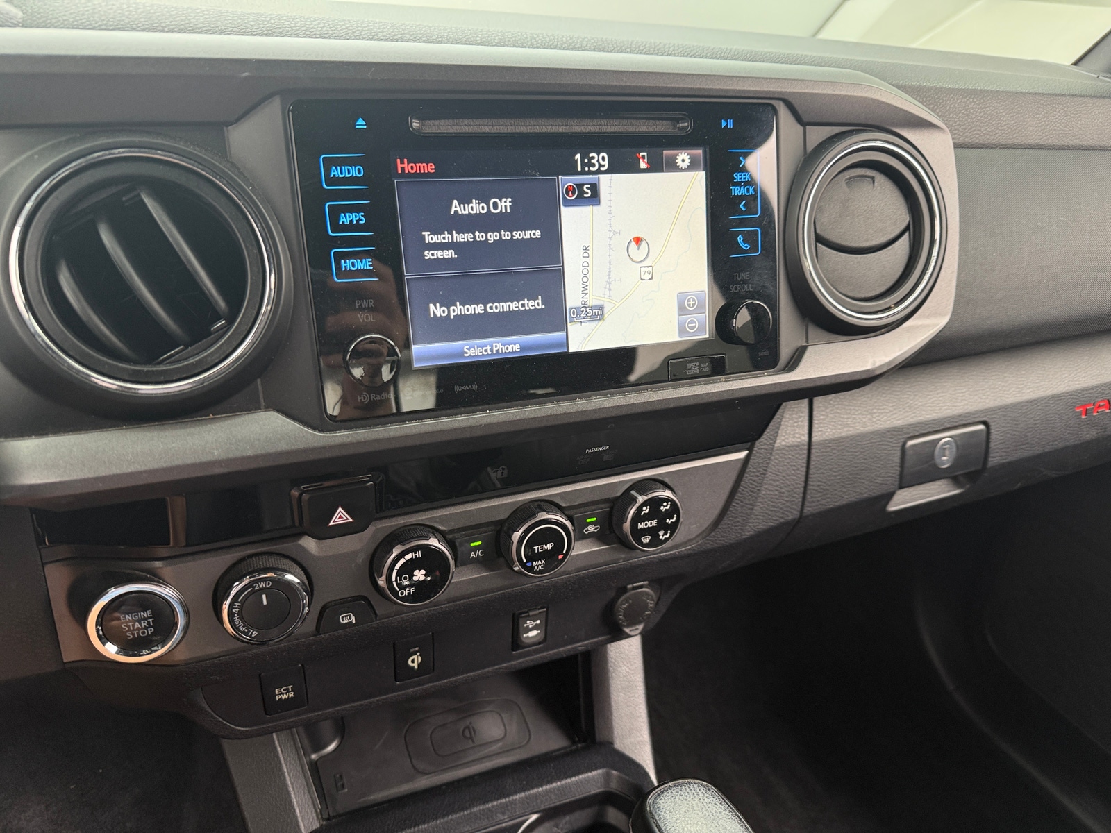 Thumbnail: 2017 Toyota Tacoma - 4