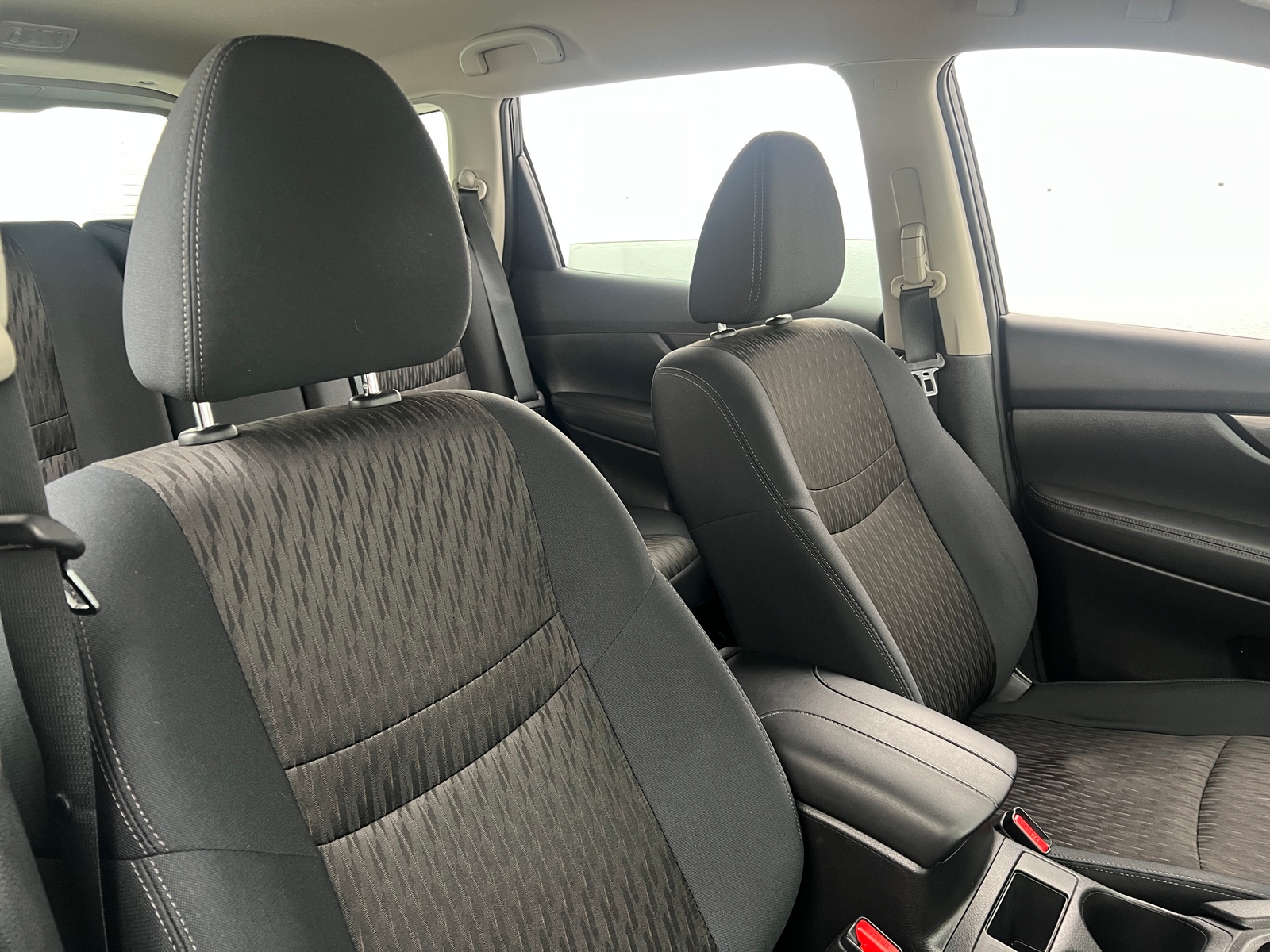 Thumbnail: 2019 Nissan Rogue - 2