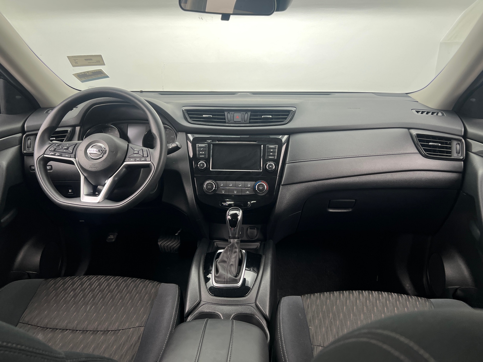 Thumbnail: 2019 Nissan Rogue - 3