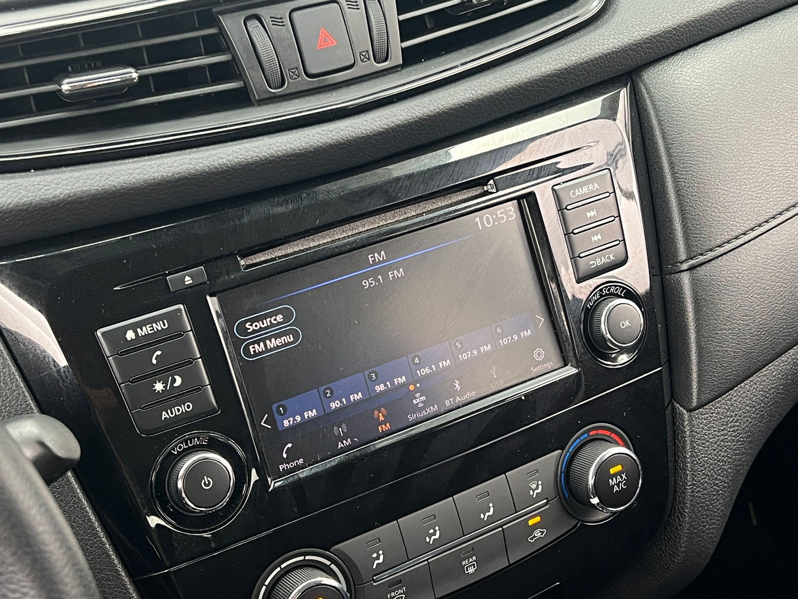 Thumbnail: 2019 Nissan Rogue - 4