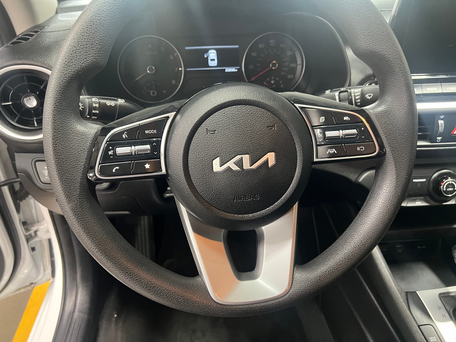 Thumbnail: 2022 Kia Forte - 5