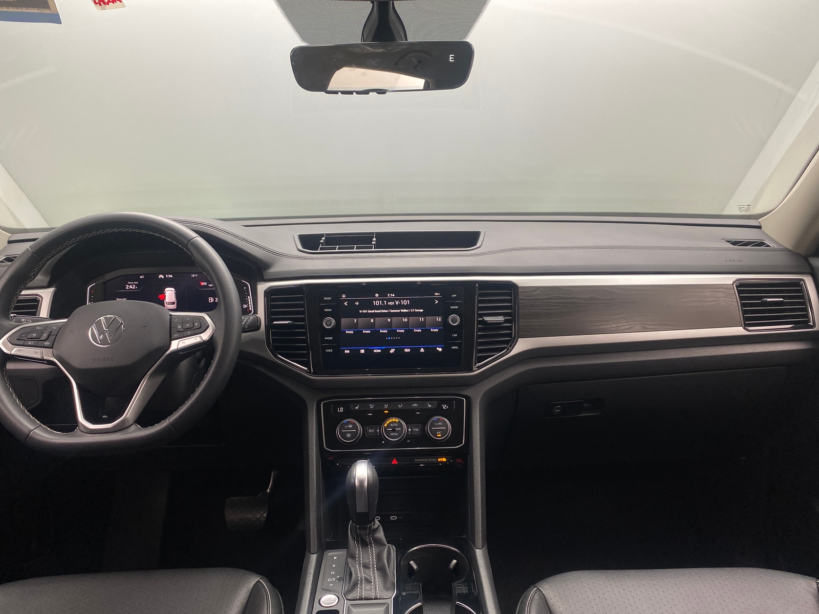 Thumbnail: 2023 Volkswagen Atlas - 2