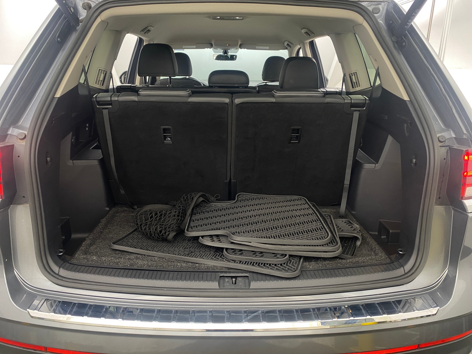 Thumbnail: 2023 Volkswagen Atlas - 6