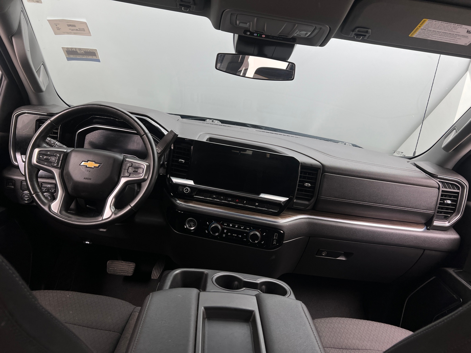 Thumbnail: 2024 Chevrolet Silverado 1500 - 3