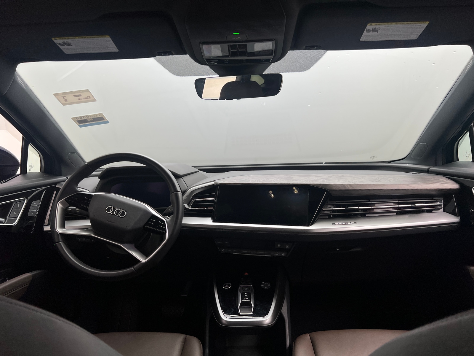Thumbnail: 2024 Audi Q4 e-tron - 2