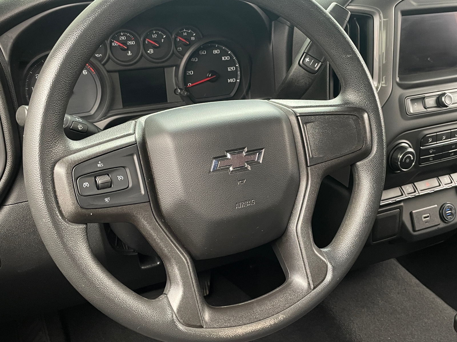 Thumbnail: 2020 Chevrolet Silverado 1500 - 5