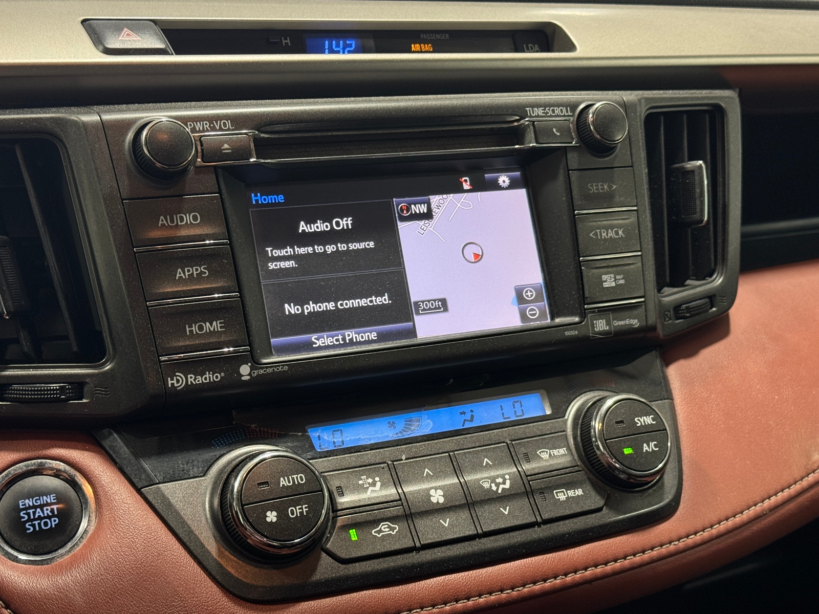 Thumbnail: 2015 Toyota RAV4 - 4