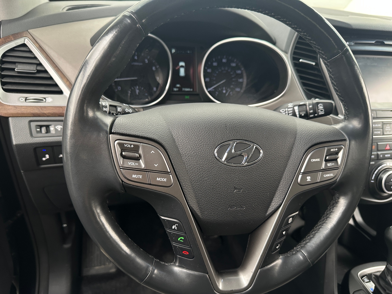 Thumbnail: 2018 Hyundai Santa Fe - 4