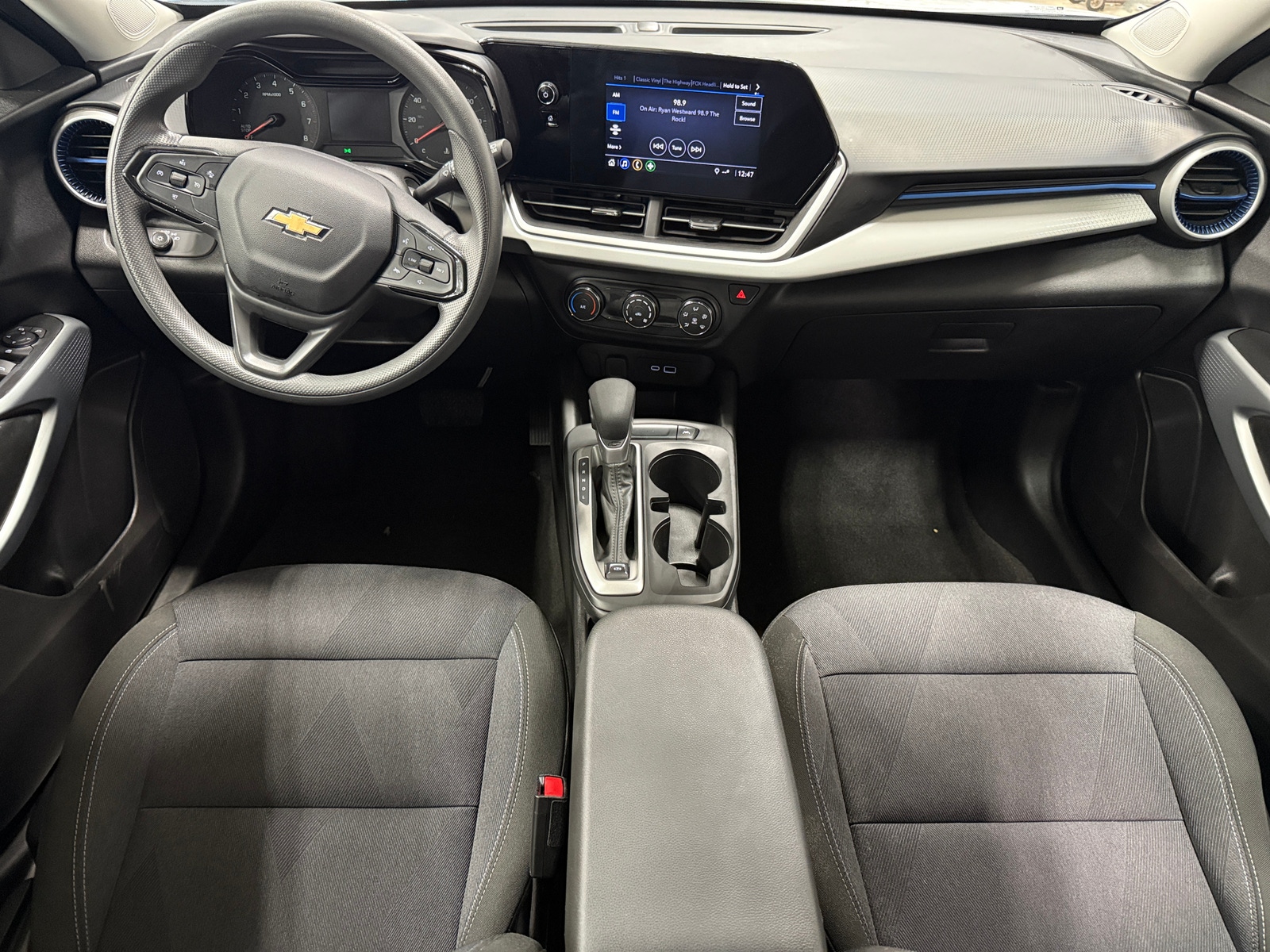 Thumbnail: 2025 Chevrolet Trax - 3