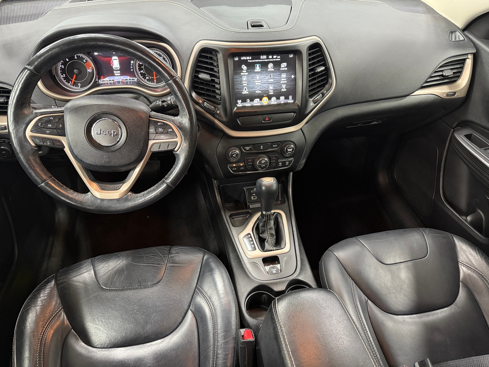 Thumbnail: 2017 Jeep Cherokee - 2