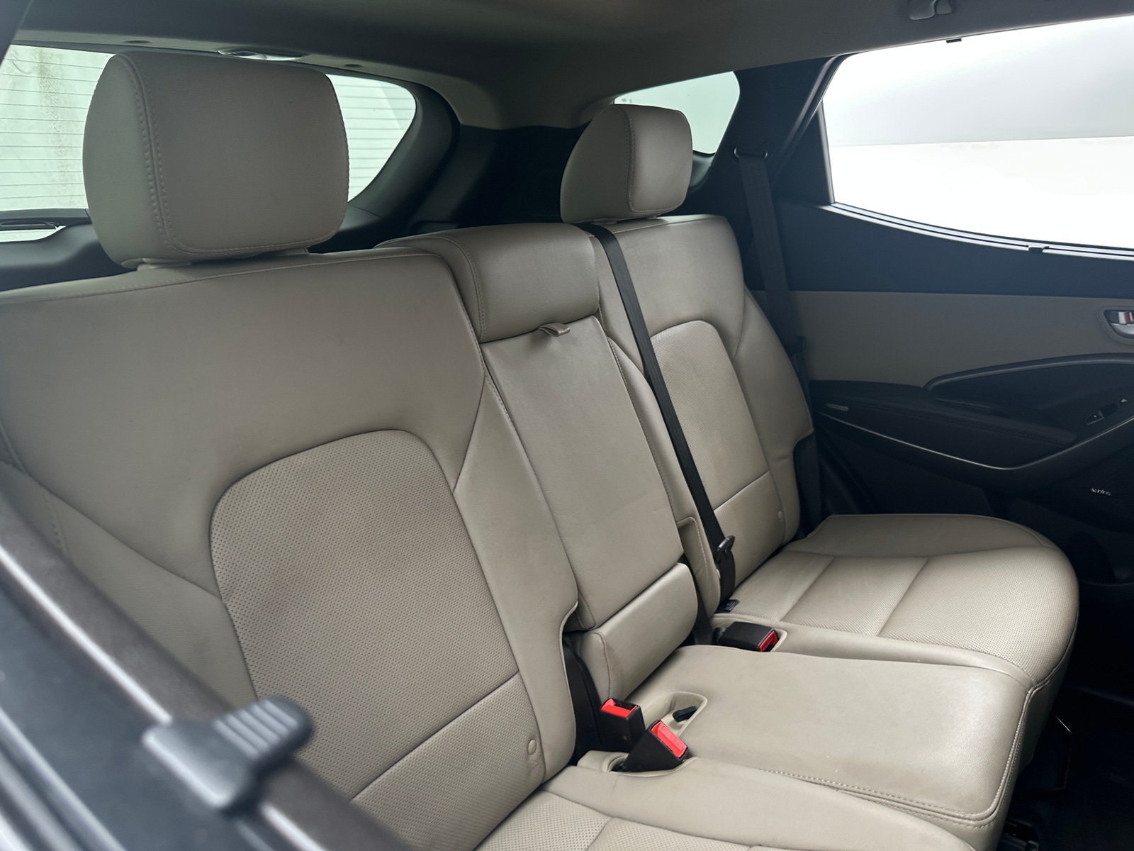 Thumbnail: 2017 Hyundai Santa Fe - 5