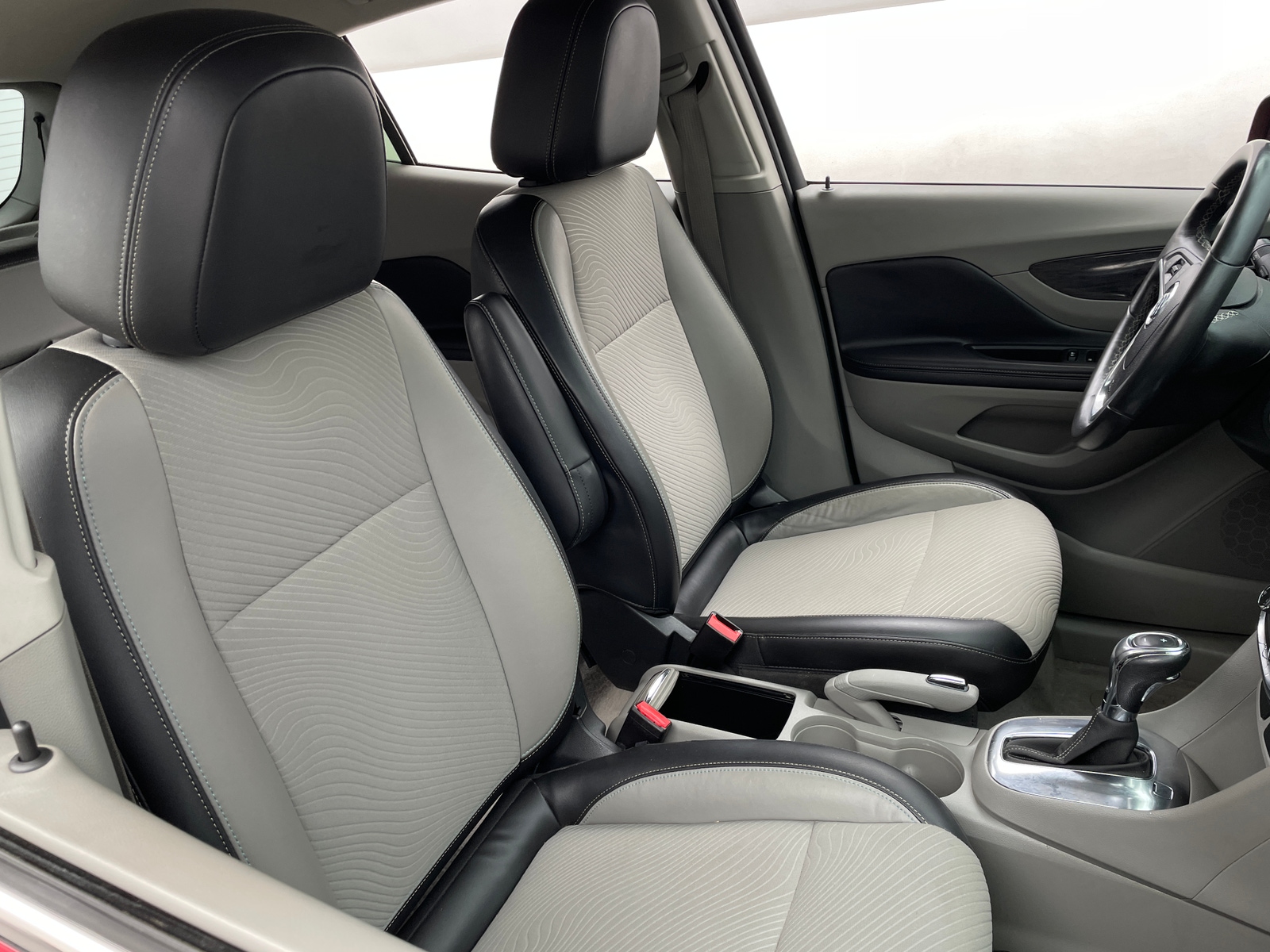 Thumbnail: 2014 Buick Encore - 2