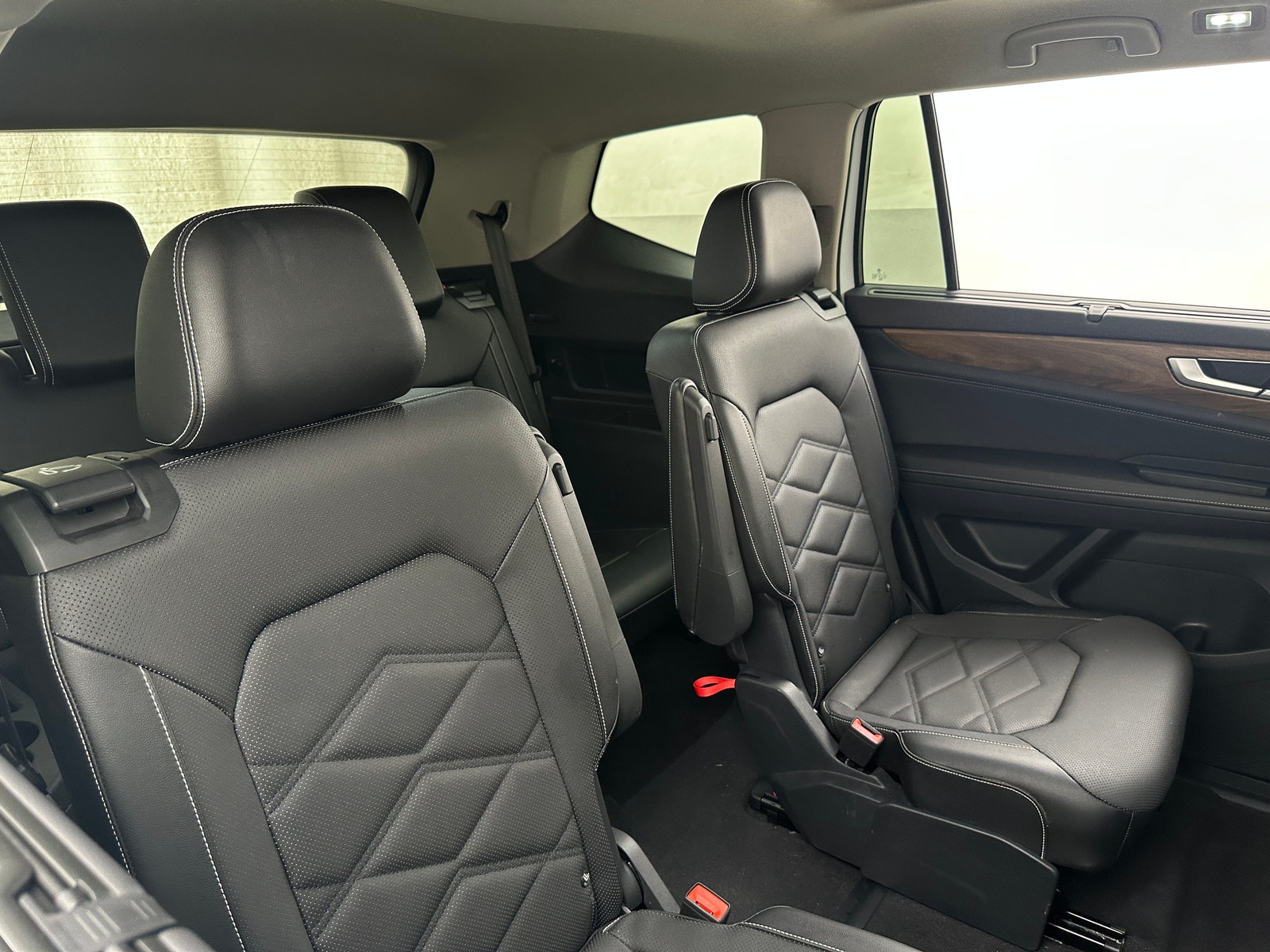 Thumbnail: 2024 Volkswagen Atlas - 5
