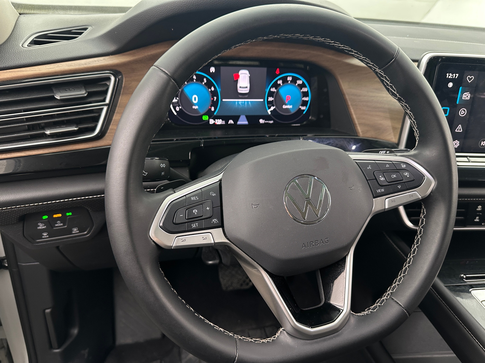 Thumbnail: 2024 Volkswagen Atlas - 4