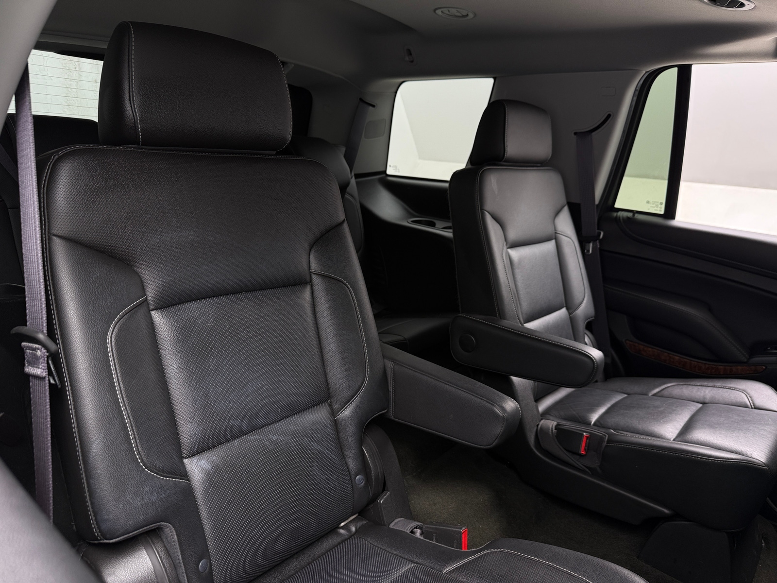Thumbnail: 2017 Chevrolet Tahoe - 5