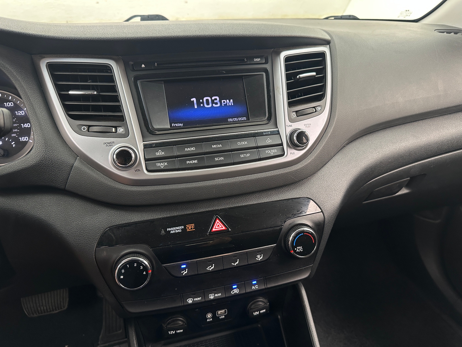 Thumbnail: 2017 Hyundai Tucson - 4