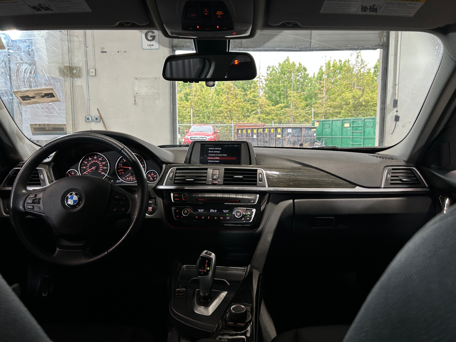 Thumbnail: 2018 BMW 3 Series - 2