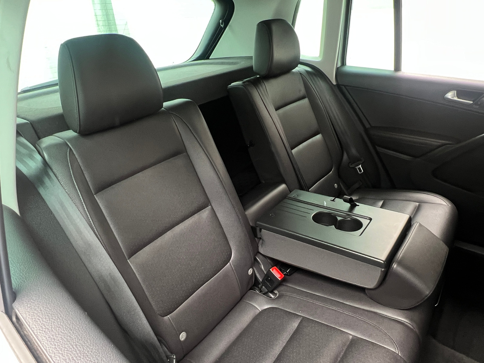 Thumbnail: 2014 Volkswagen Tiguan - 6