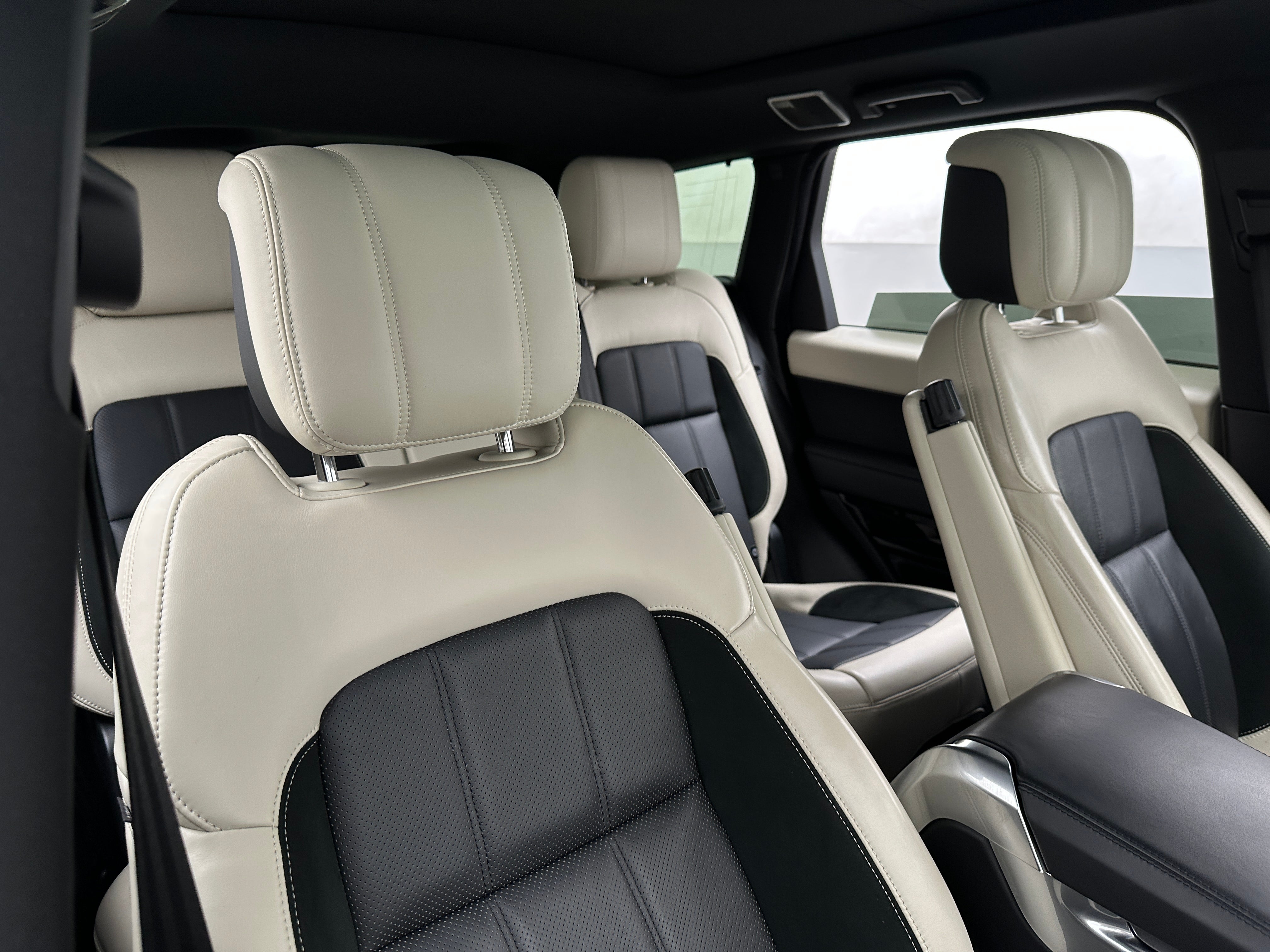 2020 Land Rover Range Rover Sport