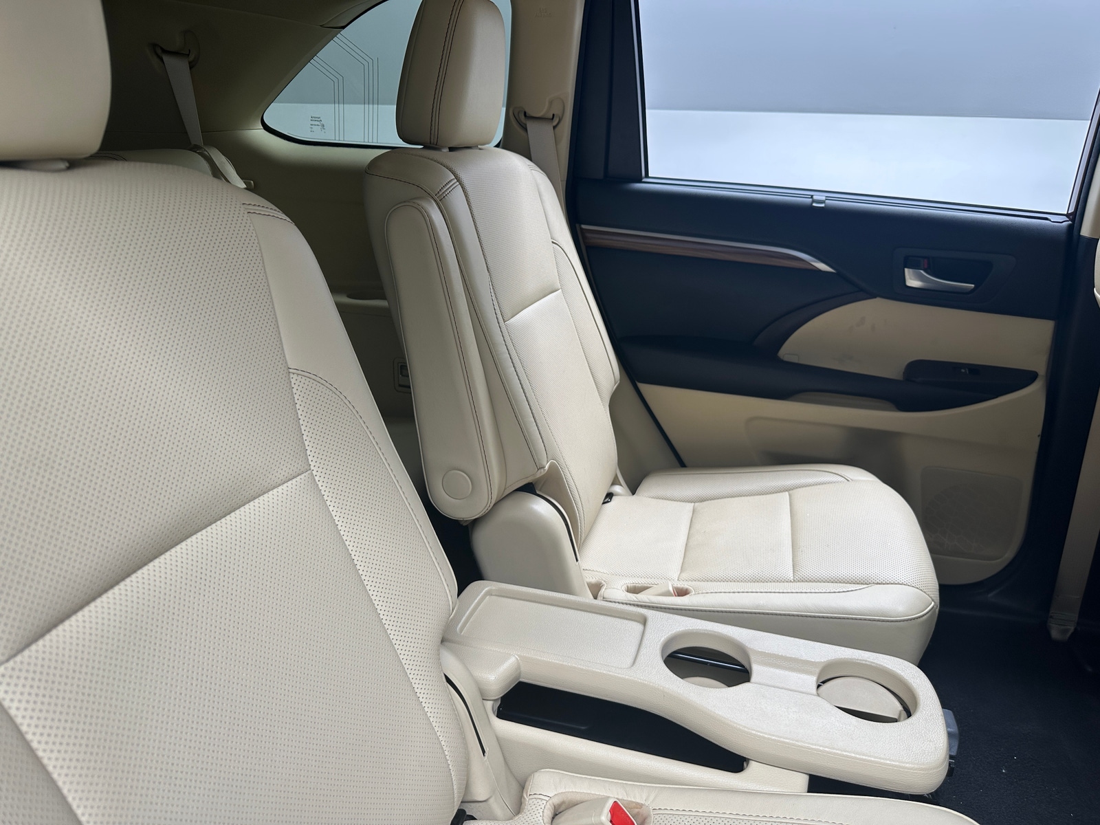 Thumbnail: 2018 Toyota Highlander - 5