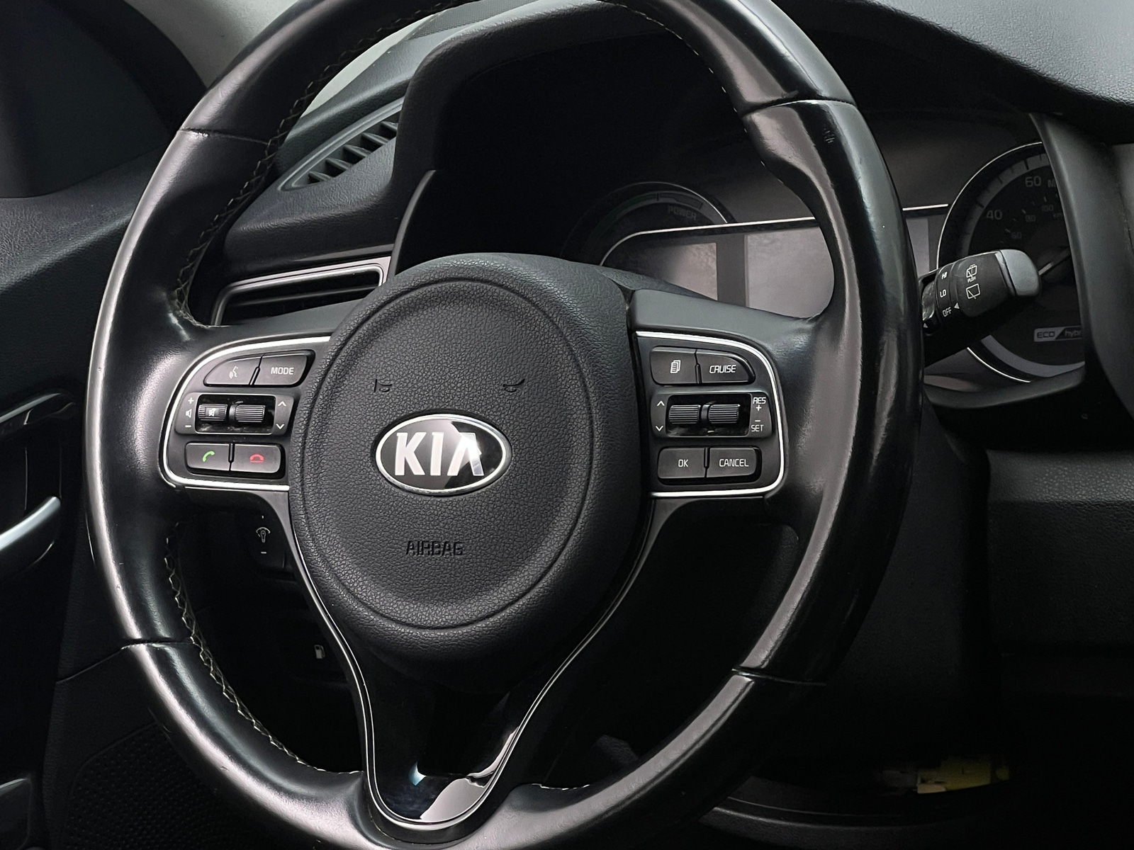 Thumbnail: 2017 Kia Niro - 4