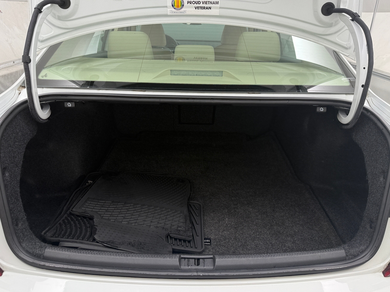 Thumbnail: 2017 Volkswagen Passat - 6