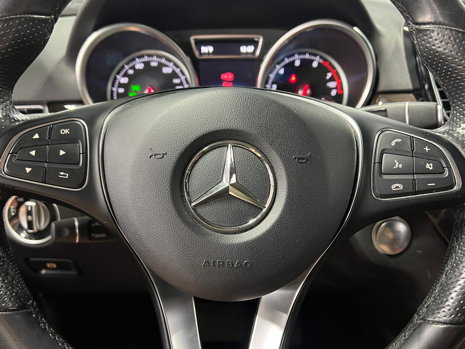 Thumbnail: 2018 Mercedes-Benz GLE - 4