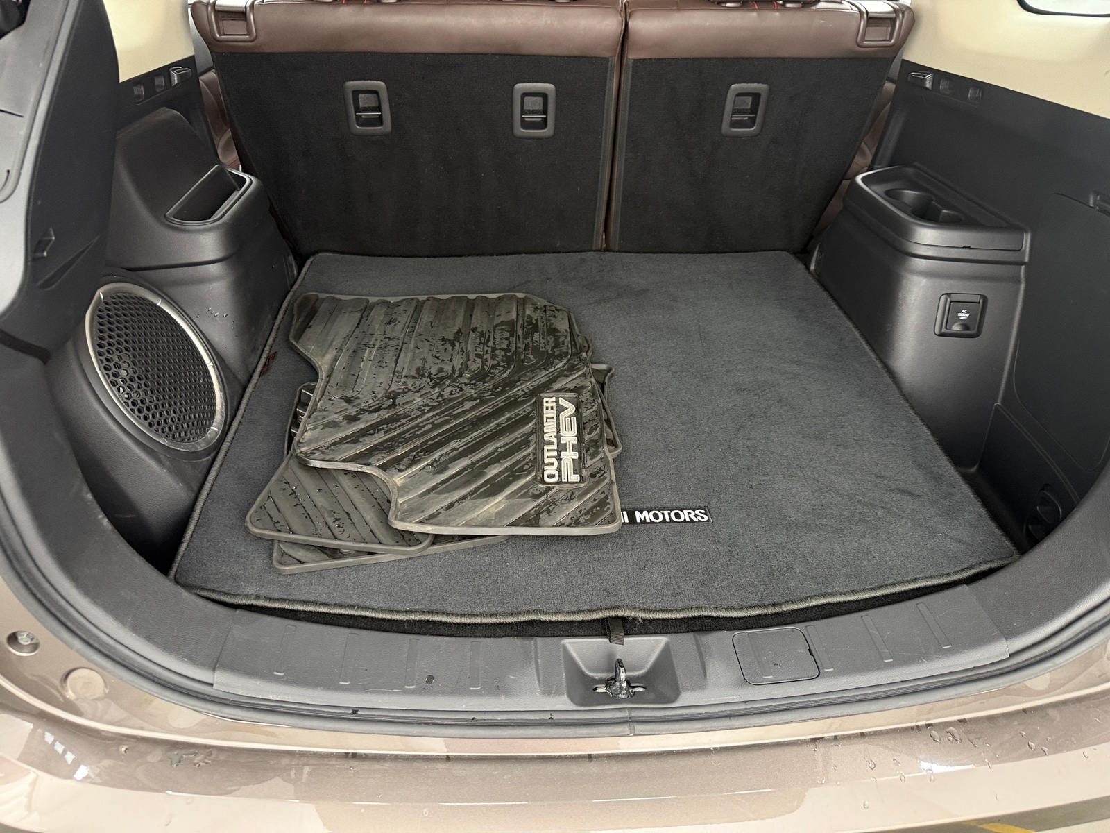 Thumbnail: 2018 Mitsubishi Outlander - 6