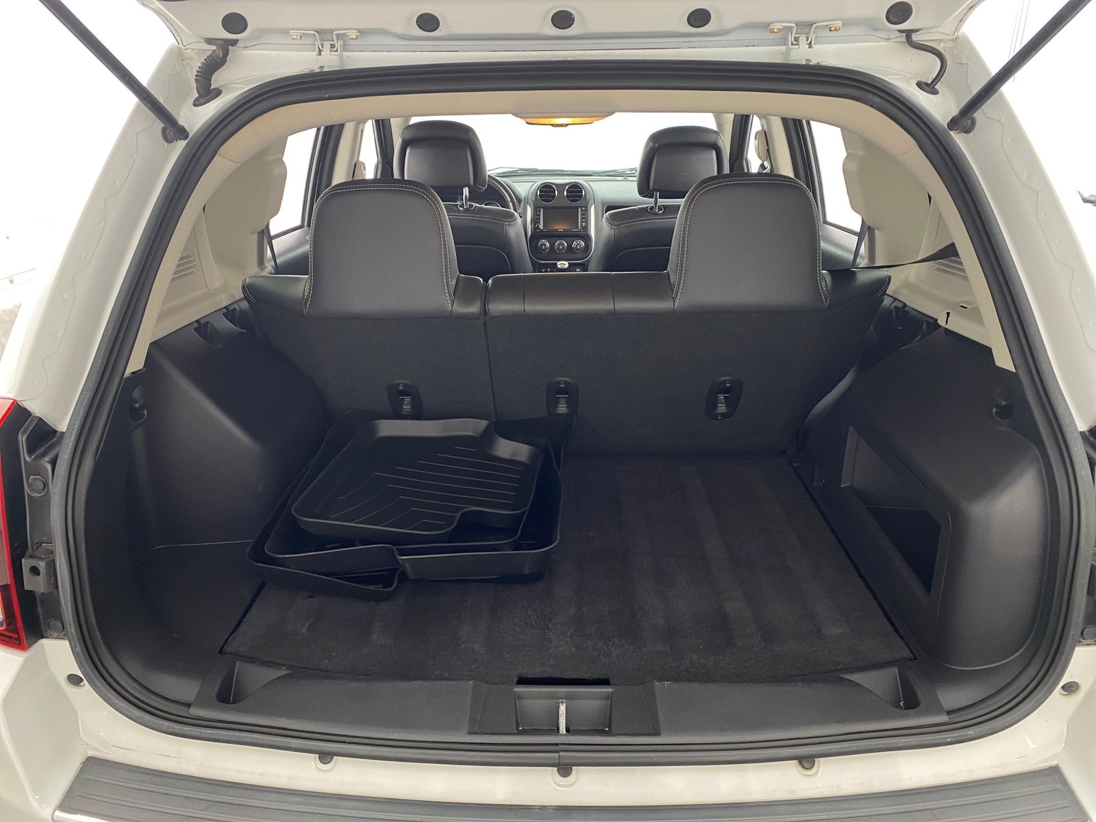Thumbnail: 2016 Jeep Compass - 6