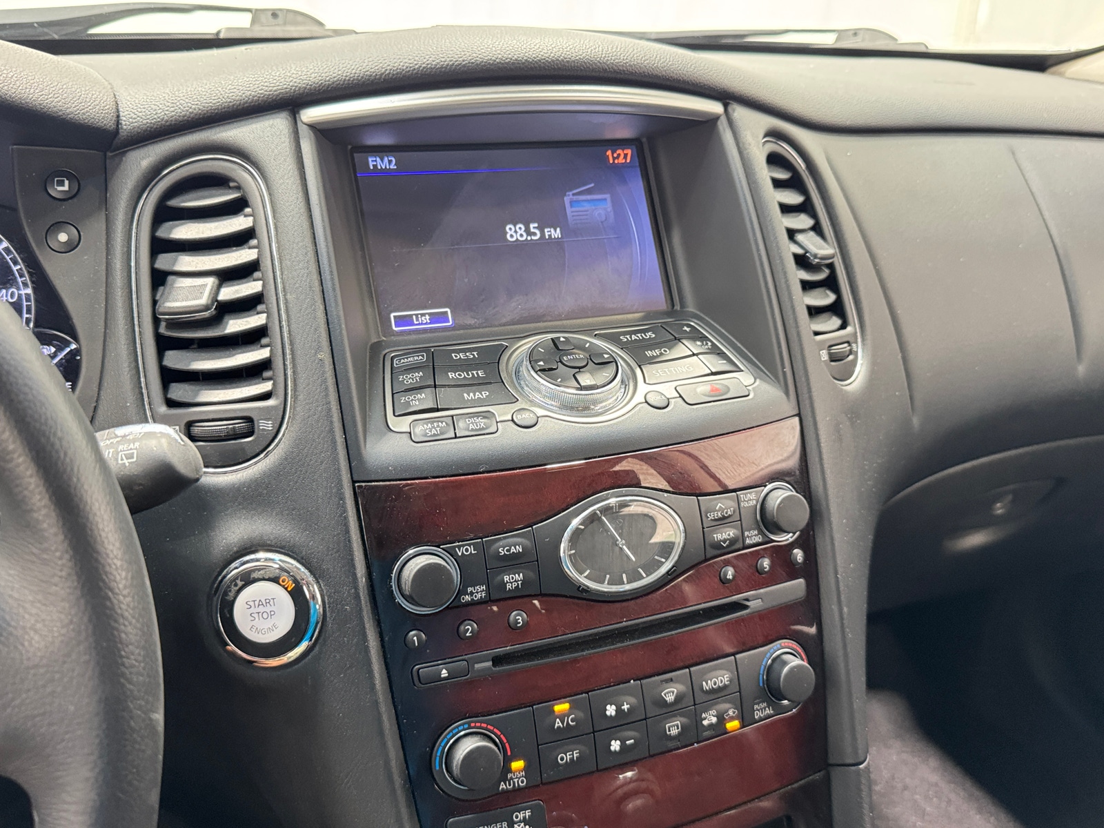 Thumbnail: 2016 INFINITI QX50 - 3
