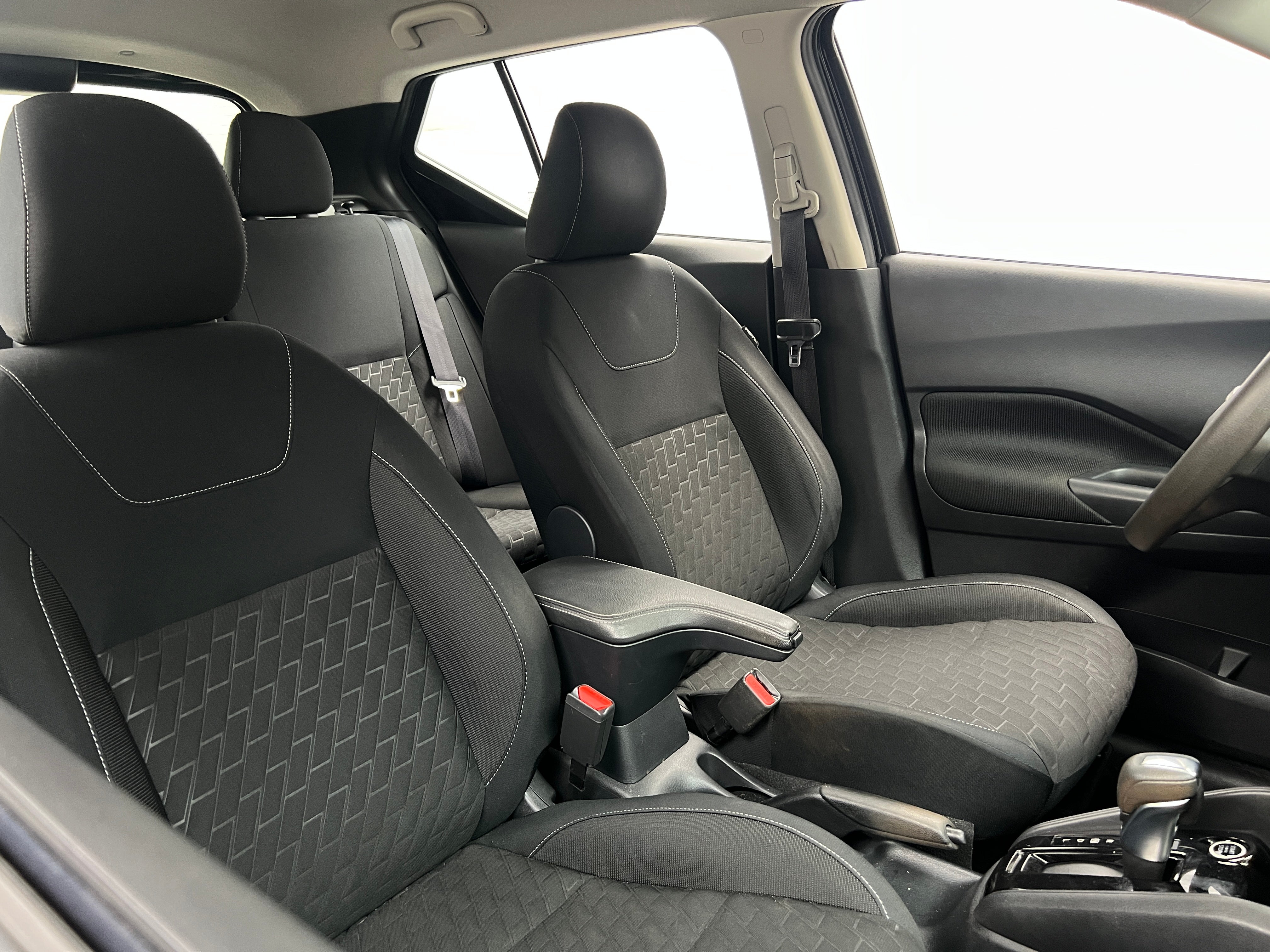 2022 Nissan Kicks
