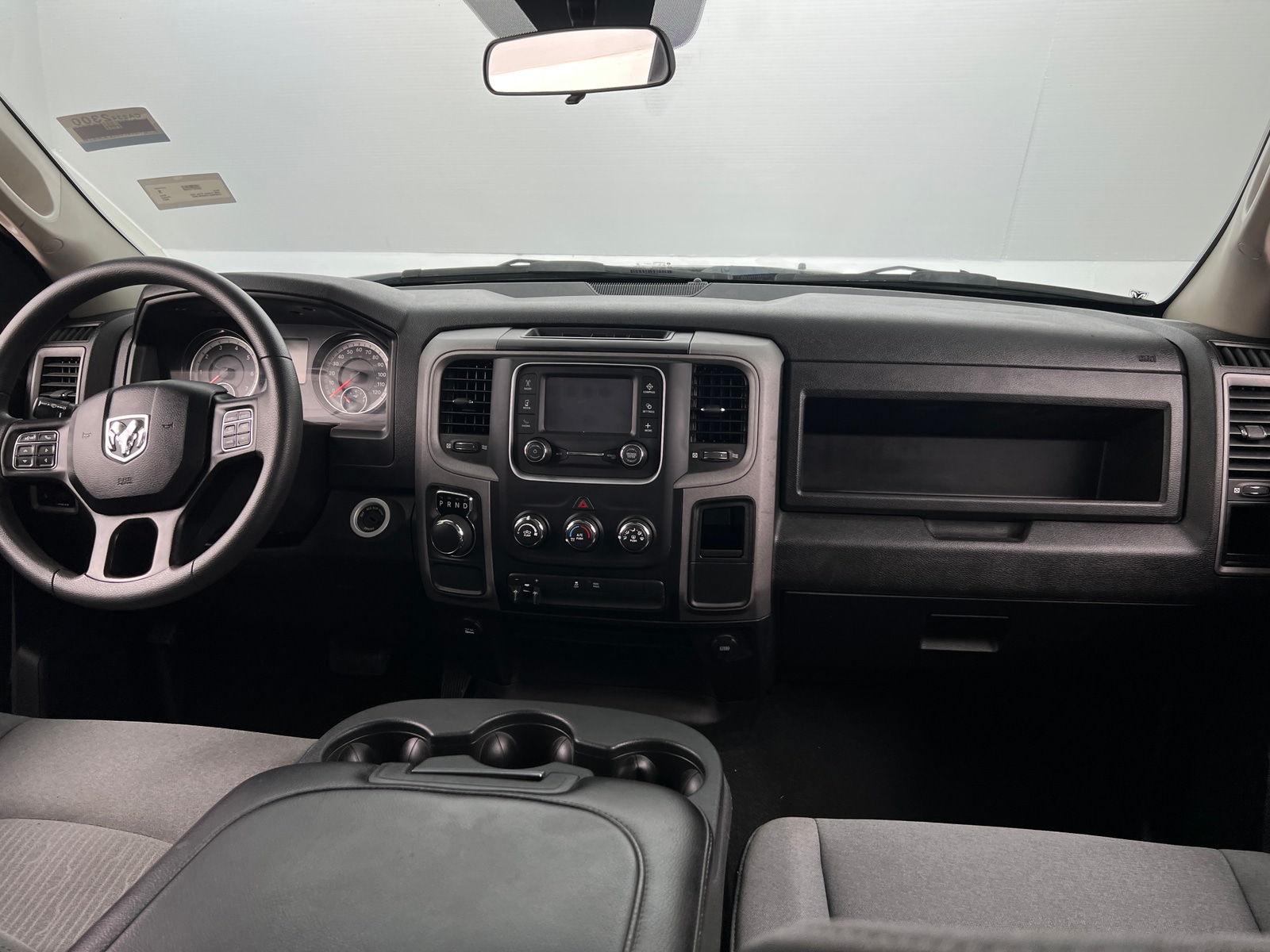 Thumbnail: 2021 RAM 1500 Classic - 3