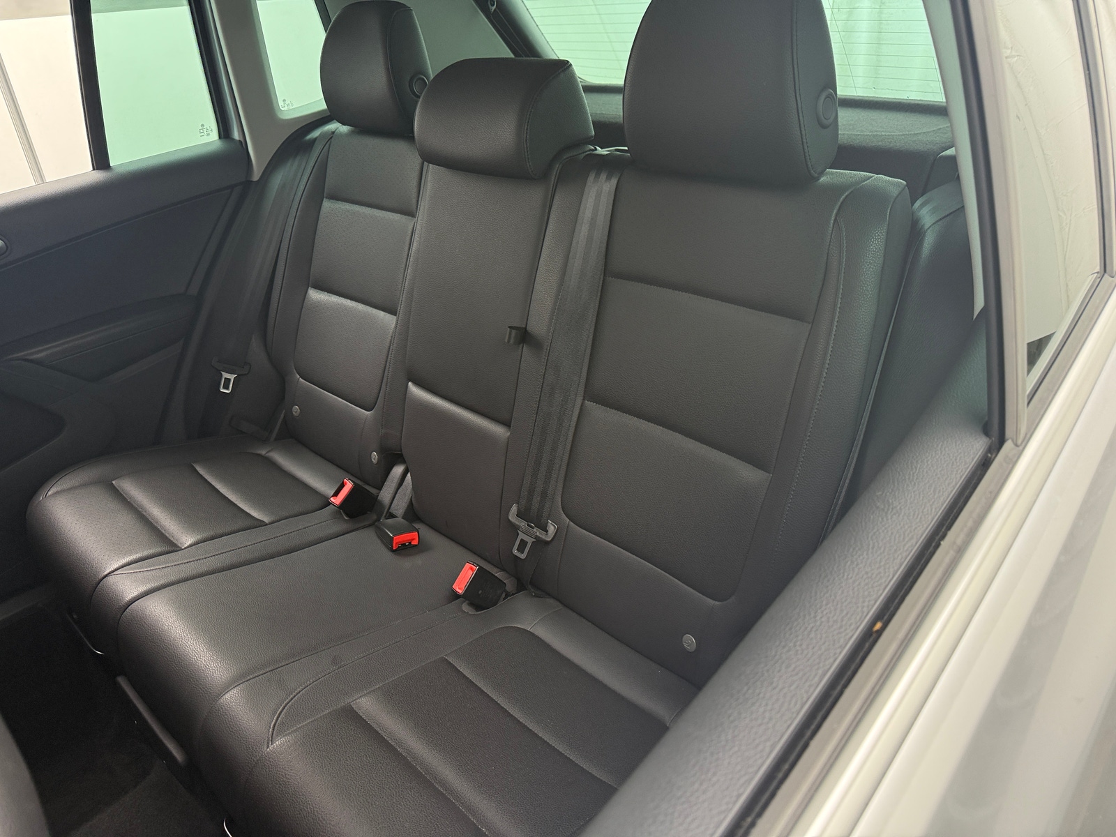 Thumbnail: 2016 Volkswagen Tiguan - 6
