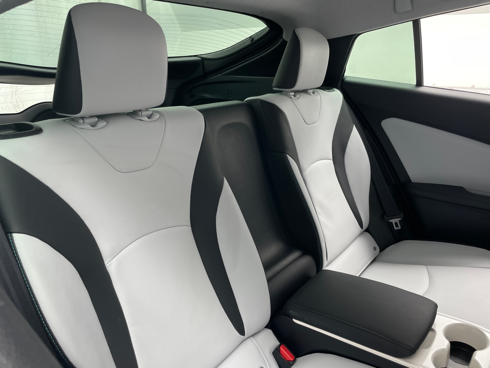 Thumbnail: 2017 Toyota Prius Prime - 5