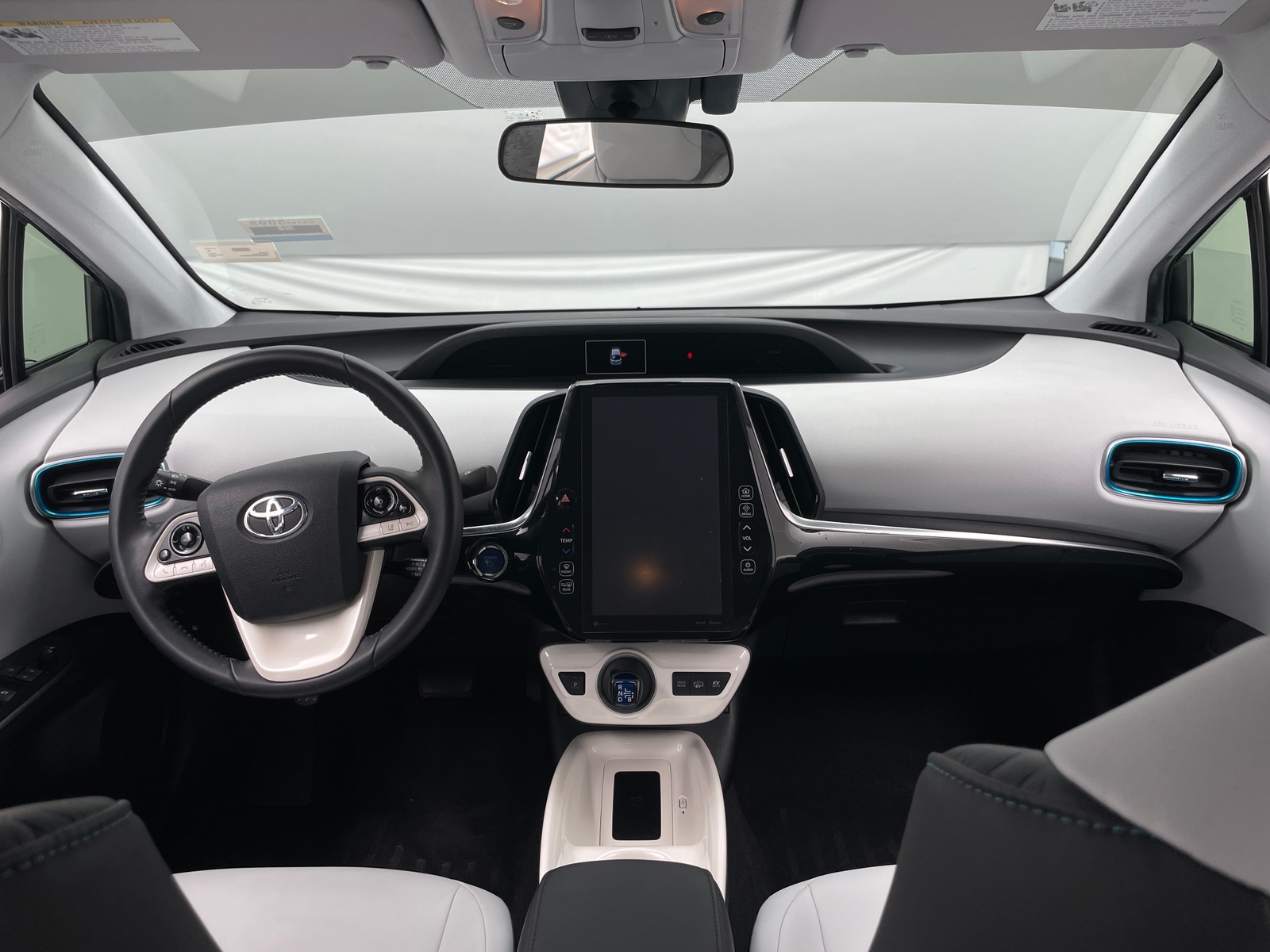 Thumbnail: 2017 Toyota Prius Prime - 2