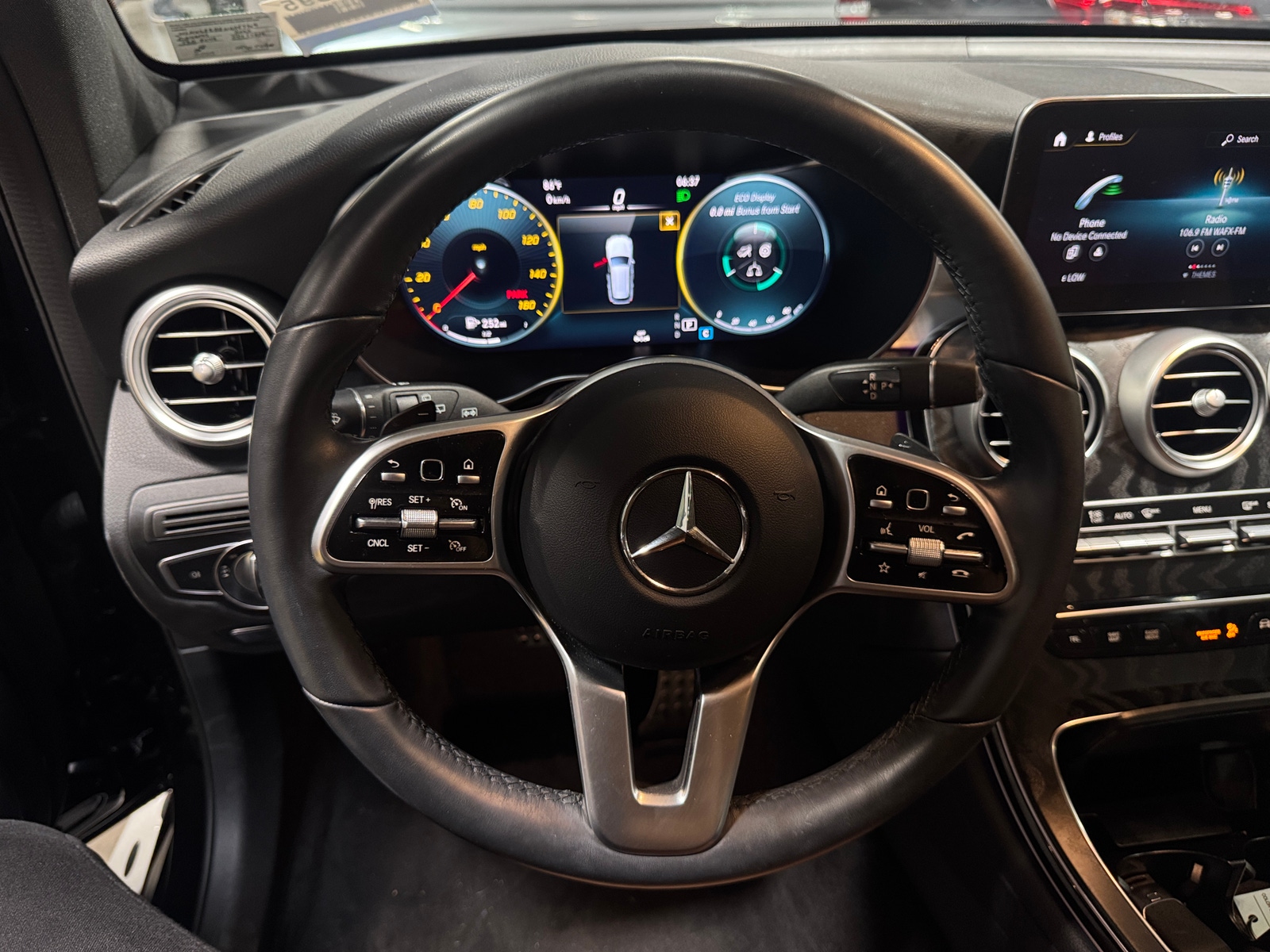 Thumbnail: 2022 Mercedes-Benz GLC - 4