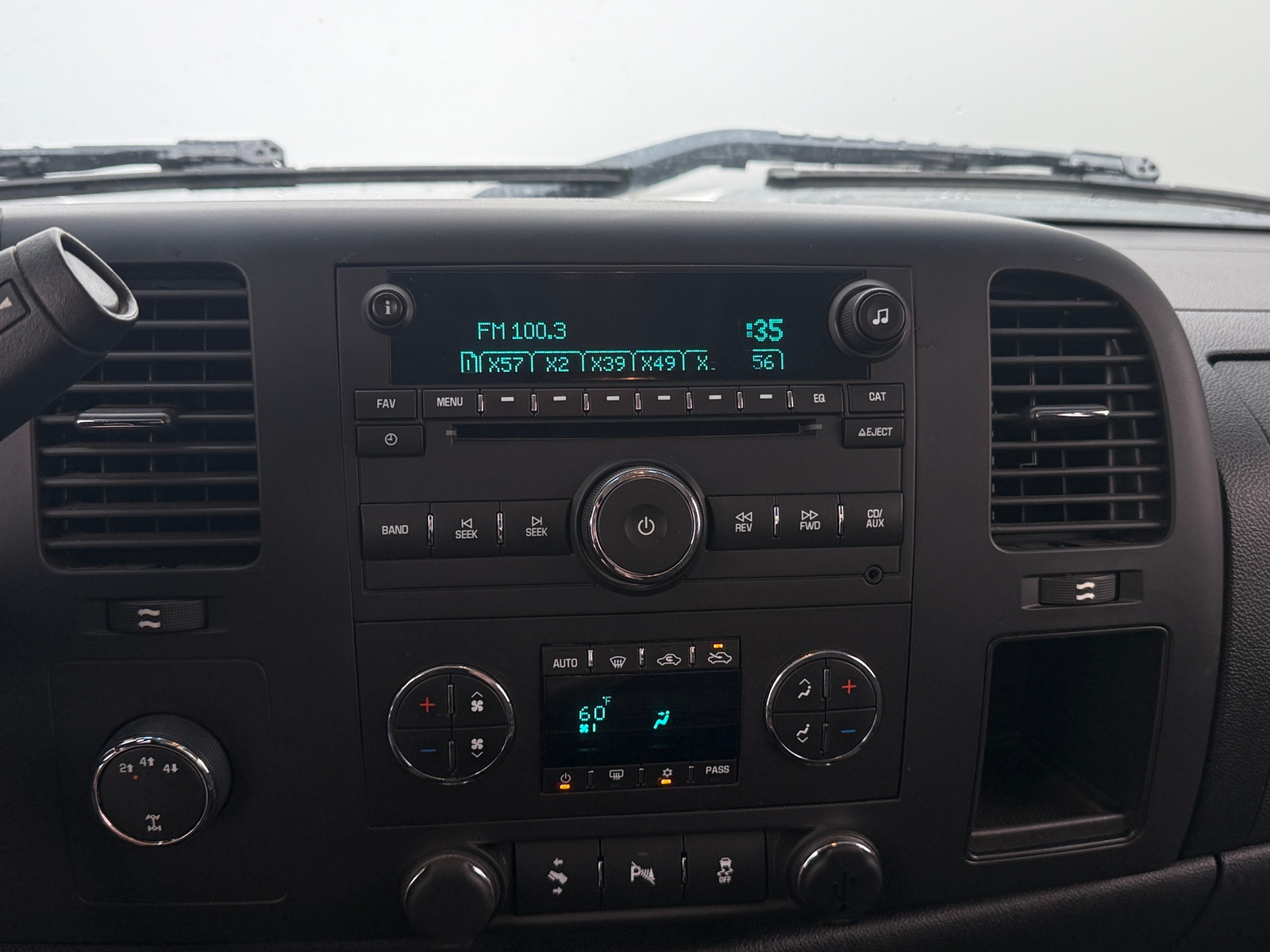 Thumbnail: 2012 Chevrolet Silverado 2500 - 4