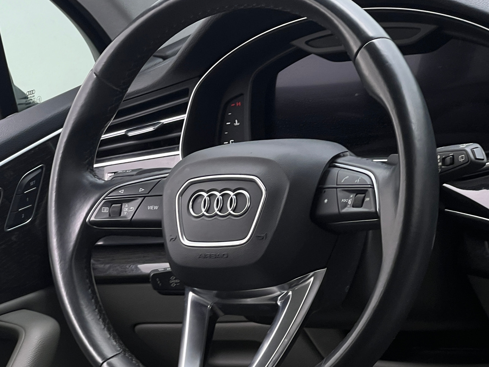 Thumbnail: 2021 Audi Q7 - 4