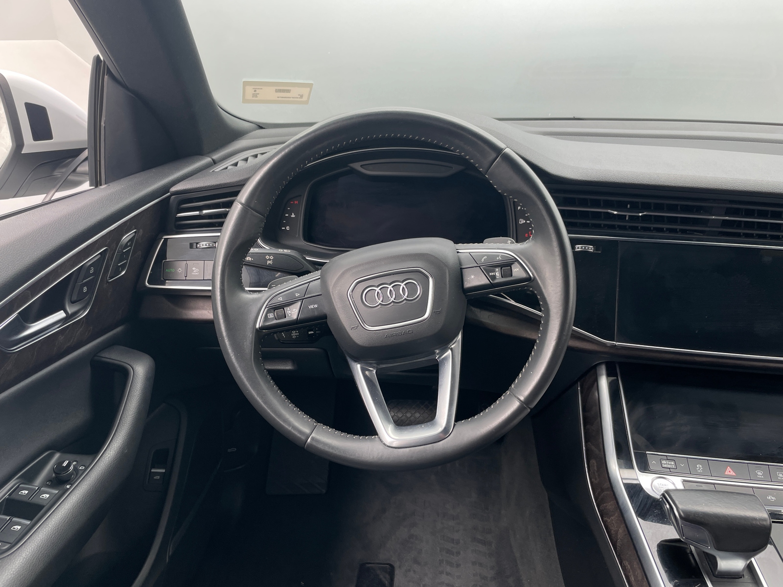 Thumbnail: 2019 Audi Q8 - 4