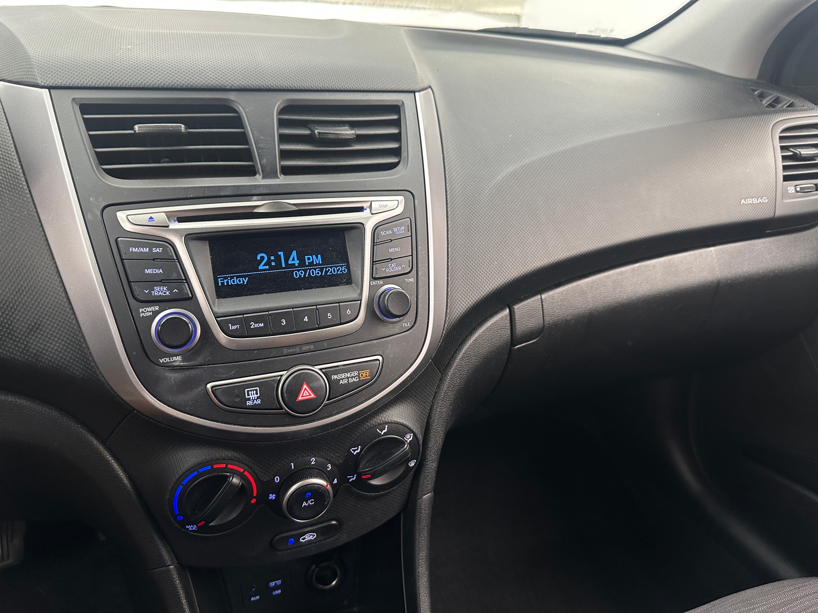 Thumbnail: 2016 Hyundai Accent - 4