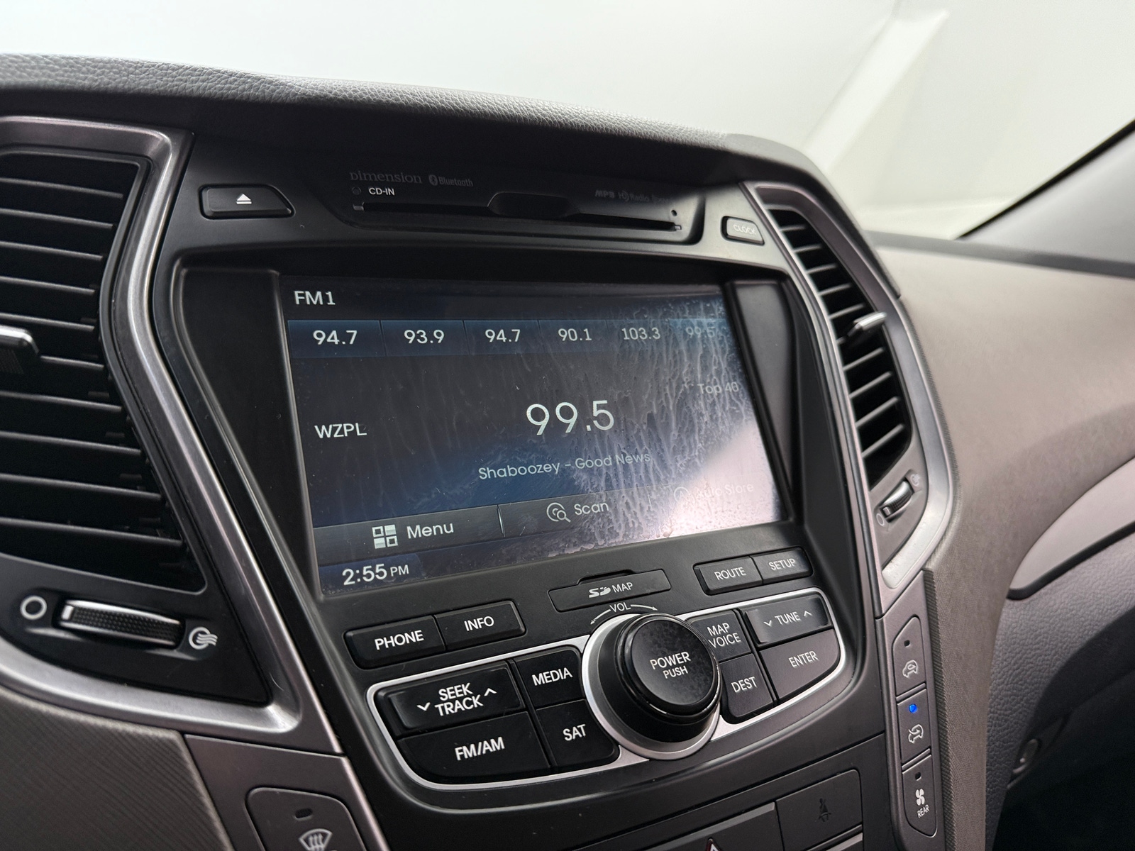 Thumbnail: 2015 Hyundai Santa Fe - 3