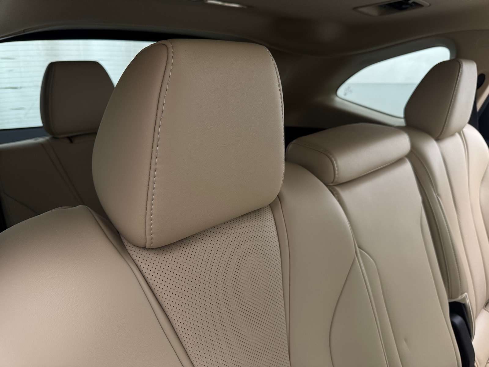 Thumbnail: 2023 Acura MDX - 5