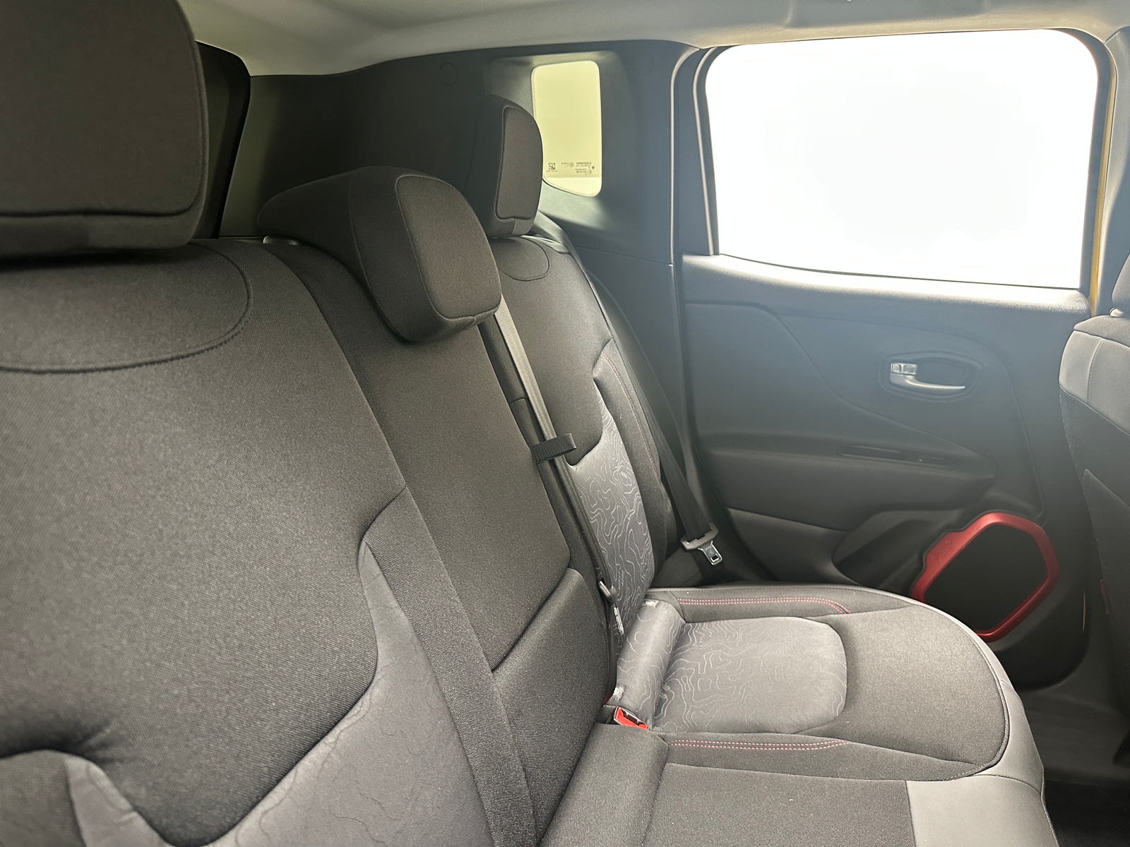Thumbnail: 2018 Jeep Renegade - 6