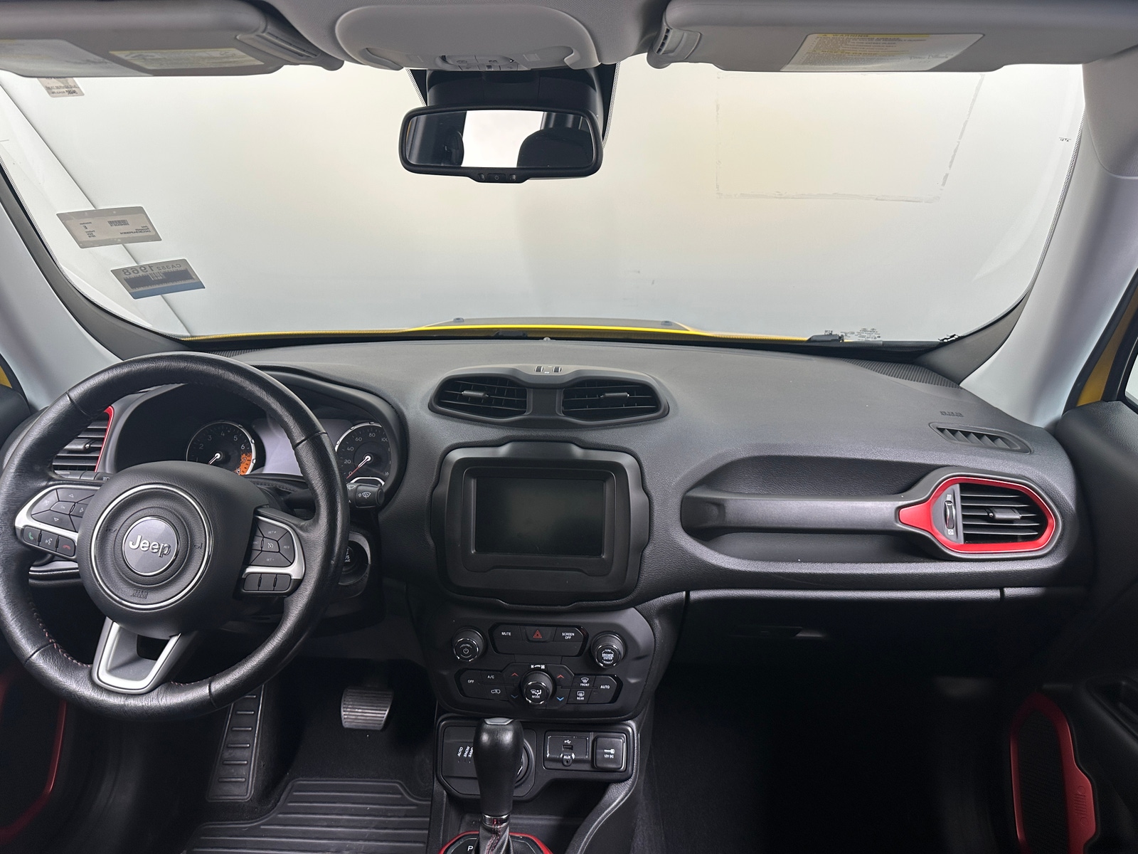 Thumbnail: 2018 Jeep Renegade - 3